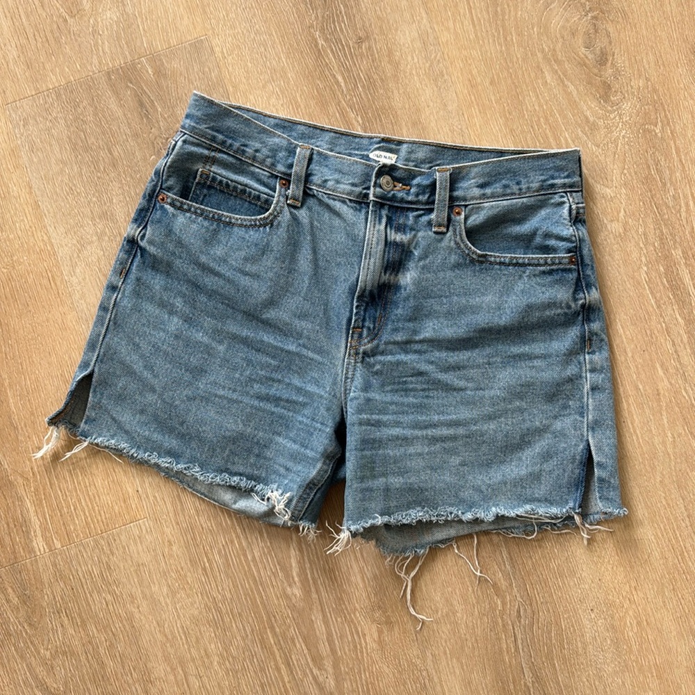 Old Navy Denim Cutoff Jean Shorts Size 6